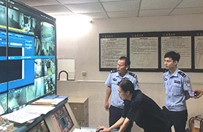 海口市公安局秀英分局對(duì)中金鷹押運(yùn)公司進(jìn)行雙隨機(jī)檢查